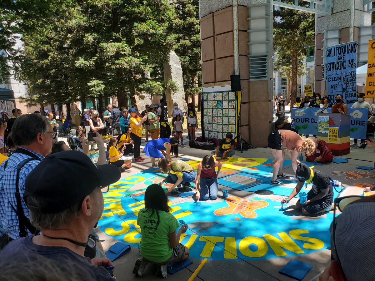 APEN4EJ's tweet photo. We made it clear: California needs #RealClimateSolutions like mass transit and electric vehicles for ALL -- not unproven tech like #CCUS. We need to stop emissions at the smokestack and build a #FutureBeyondOil and gas. https://t.co/AeKX4H4mTi