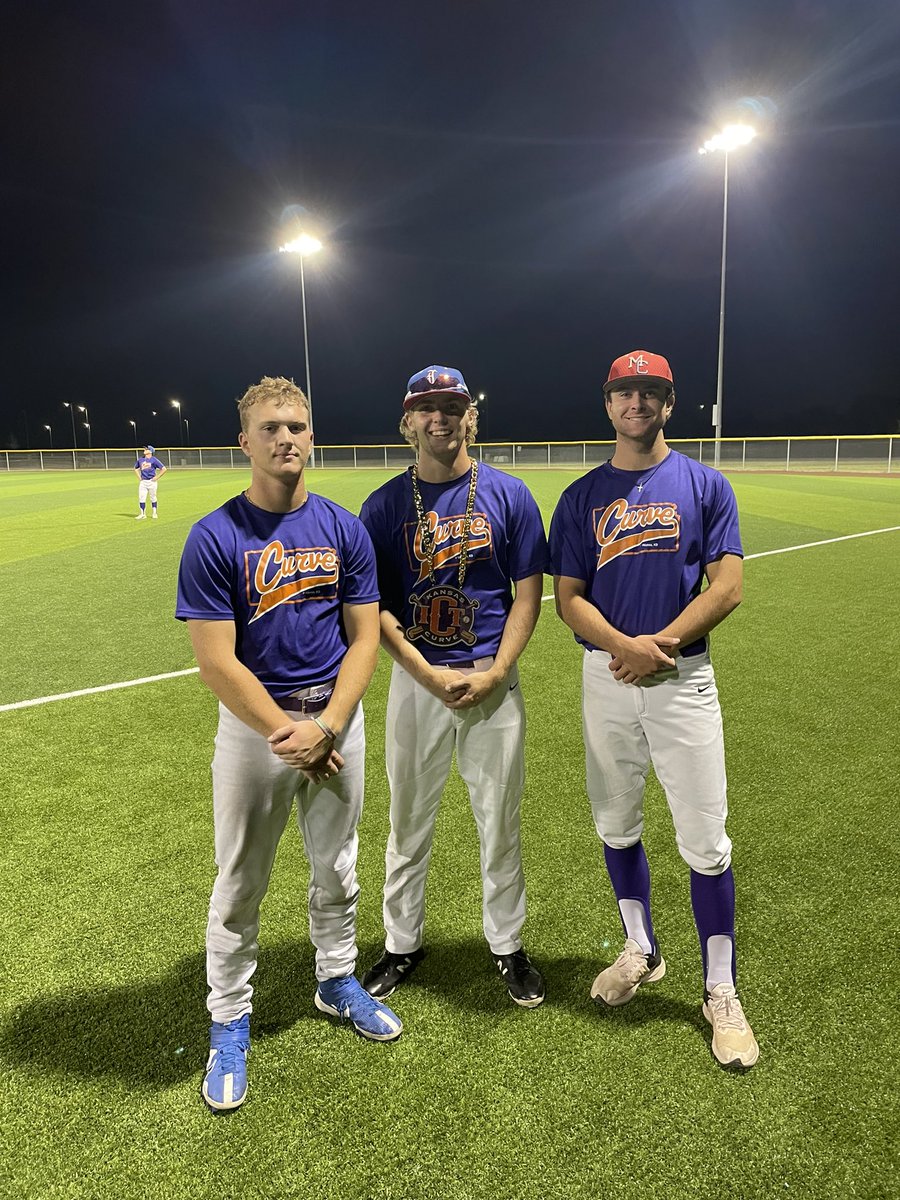 Final 

Kansas Curve College - 7

Wellington Heat - 2 

Players of the game 

@mcolton_vercoe  6.0IP 3H 1R 2BB 8K

<a href="/jake_sherrard/">Jake Sherrard</a> 1-3 HR 1RBI

<a href="/BPatterson_10/">Brady Patterson</a> 1-3 HR 4RBI
