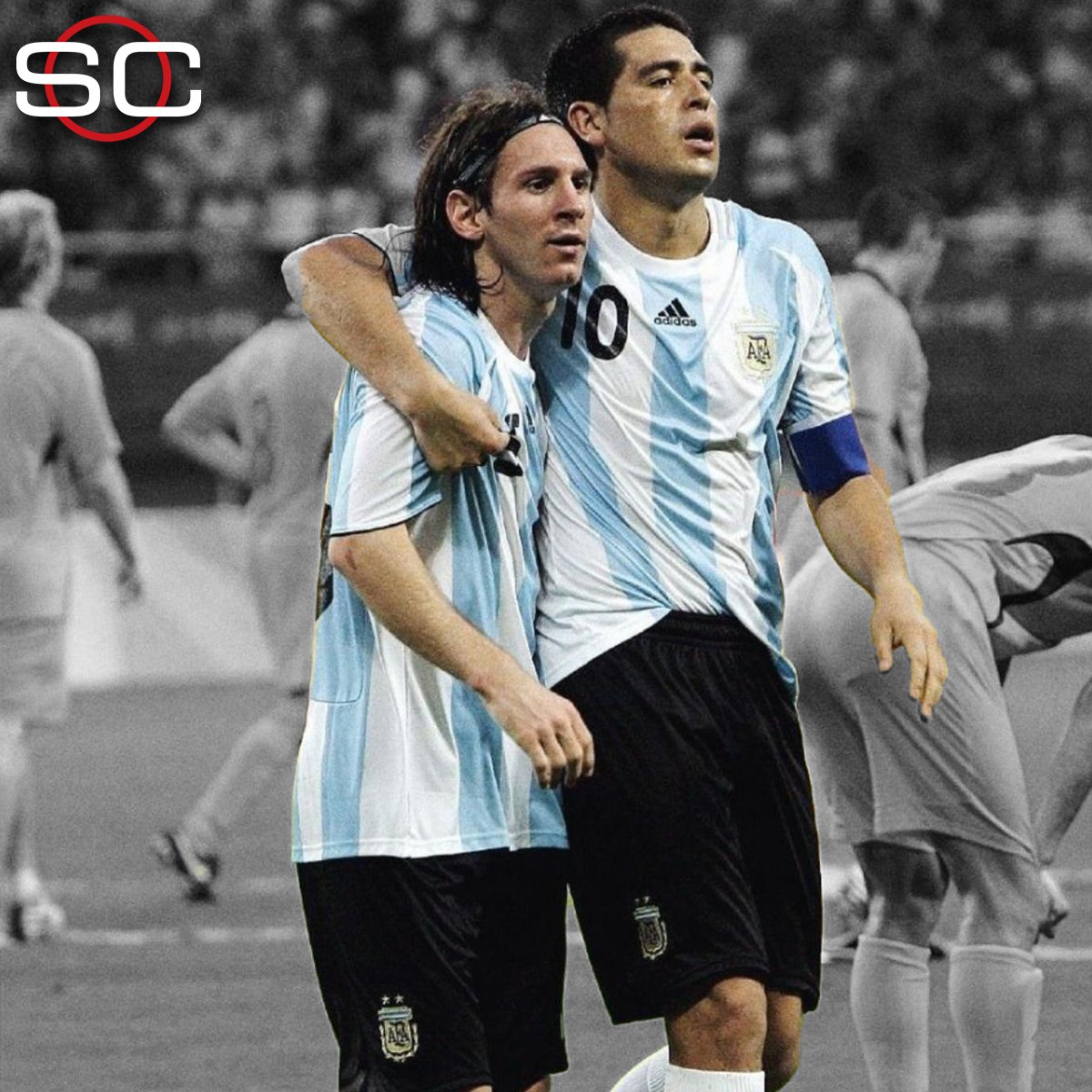 SC_ESPN's tweet photo. ¿24 de junio 🗓️? ¡Un día histórico para el deporte! 

🐐 Lionel Messi está cumpliendo 35 años y Juan Román Riquelme 44. 🎉

¡DALE RT A ESTOS DOS FUTBOLISTAS EXCEPCIONALES! ⚽ https://t.co/4Dd5YsuybQ