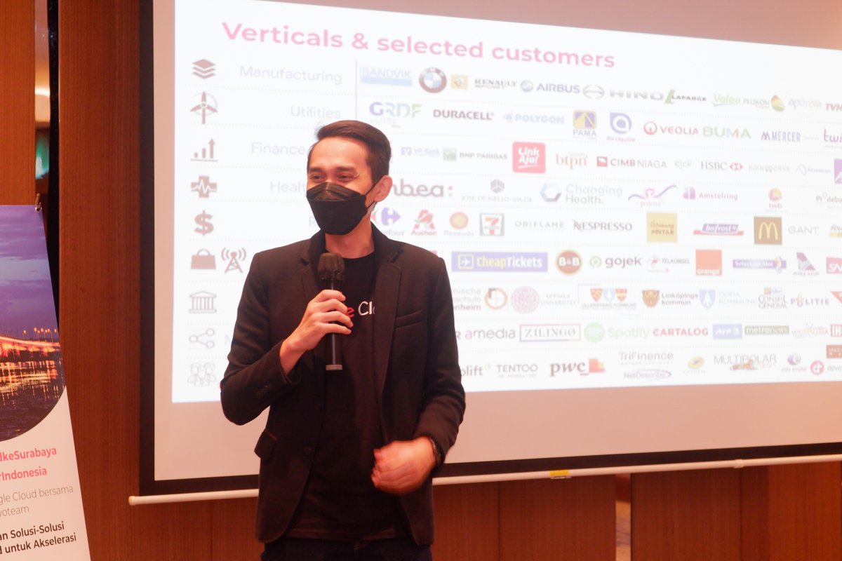 GoogleCloud_ID's tweet photo. Mungkin #GoogleCloudkeSurabaya sudah selesai, tapi ini bukan akhir dari perjalanan kita bersama, Surabaya! Terima kasih kepada #GoogleCloudPartners, @EIKONTechnology, @MII_Metrodata, @DatalabsId, @Devoteam, @indosatbusiness, dan lainnya atas kemitraan yang mendalam 🤝 https://t.co/UIeroq1gEr