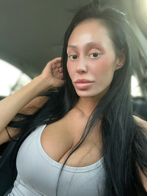 Really enjoying not putting on any makeup while my face heals from a chemical peel. How long do you wait<a href="/tag/nomakeup"class="tags"><span>#nomakeup</span></a><a href="/tag/fetish"class="tags"><span>#fetish</span></a><a href="/tag/enhansedbeauty"class="tags"><span>#enhansedbeauty</span></a>