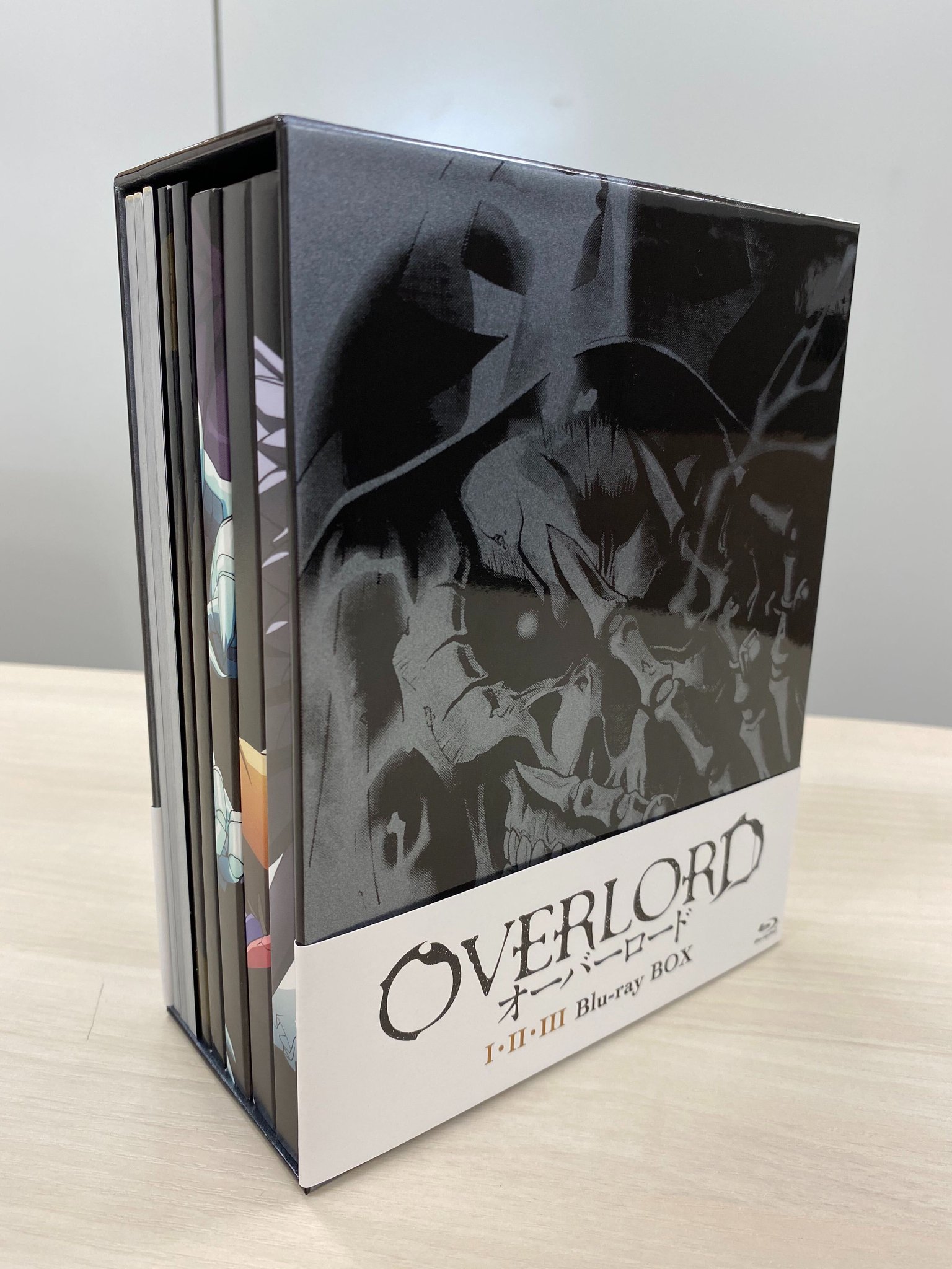 専門店では オーバーロードⅡ 2期 初回生産版 全3巻セット+BOX アニメ 専門店では オーバーロードⅡ 2期 初回生産版 全3巻セット+BOX アニメ