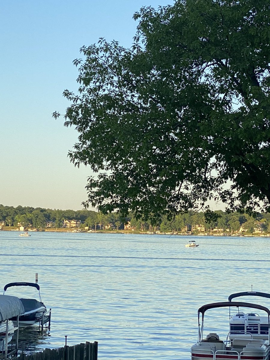 DadEnvoy's tweet photo. Ended up at the #InnBetween for dinner on the water…if you are ever in Delavan, WI https://t.co/l1zQiVKdYM