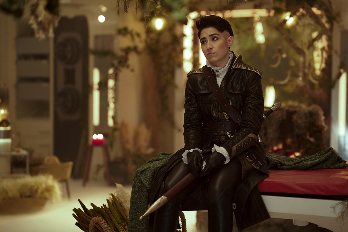 melissaCnavia's tweet image. When you’re in love with a huntress, you have to compete with the whole frickin’ forest calling. #ElysianKingdom #StrangeNewWorlds @StarTrekOnPPlus