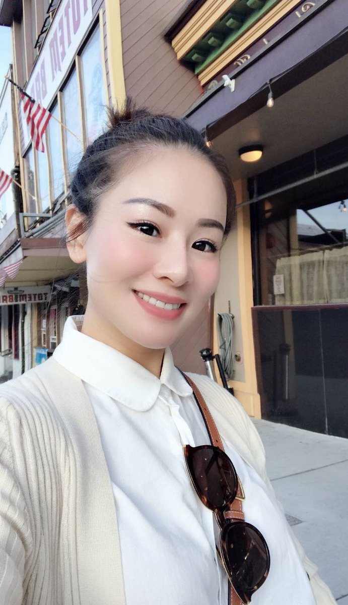 lvy99_'s tweet photo. You and I should be thankful for those days when we were still single, so that we could have that time to nurture ourselves and slowly become better versions of ourselves. The best thing you can do is wait for the best thing you can do.#Single women   #heterosexual dating https://t.co/VN6HcnCm4j