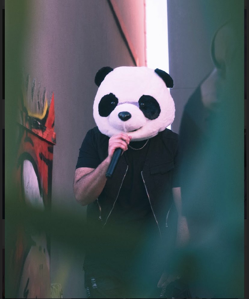 WpandaOnTheRun's tweet photo. Wild Panda On The Run 🐼🗽🌎
#artist #performance #nyc #community #love #Motivation #power #wildpanda #panda https://t.co/s2pERPzmPV