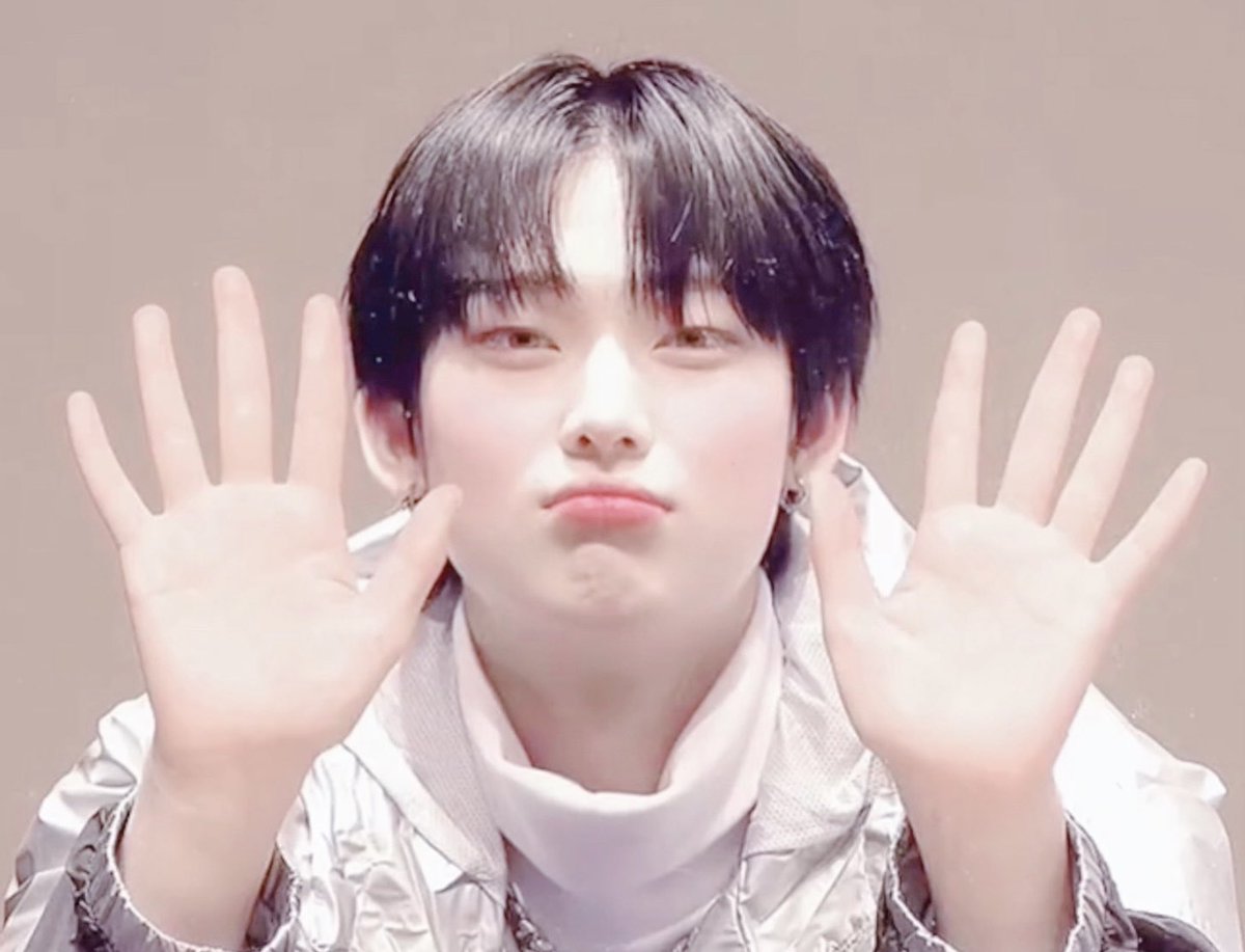 *รี* แจกวันเกิดน้องซอนอู 100 บาท สุ่ม24/06/22 ตอน5ทุ่มคั้บ  #OurBrightestStarSunoo
#햇살같은선우의_스무번째여름
#HAPPYSUNOODAY #SUNOO #ENHYPEN