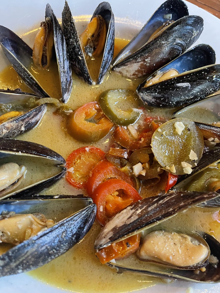 I got Mussels ! <a href="/getmainelobster/">Get Maine Lobster</a> and other seafood too!