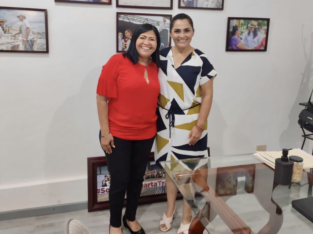 MildredAvilaVer's tweet photo. Hoy nos reunimos con mi amiga diputada electa @CrissAlcerreca en #SUCIQROO donde platicamos sobre las diferentes actividades que llevamos a cabo en la asociación y coincidimos en que debemos seguir trabajando por la salud de los quintanarroense.
#JuntasHacemosHistoria https://t.co/MUCMnPsnIZ