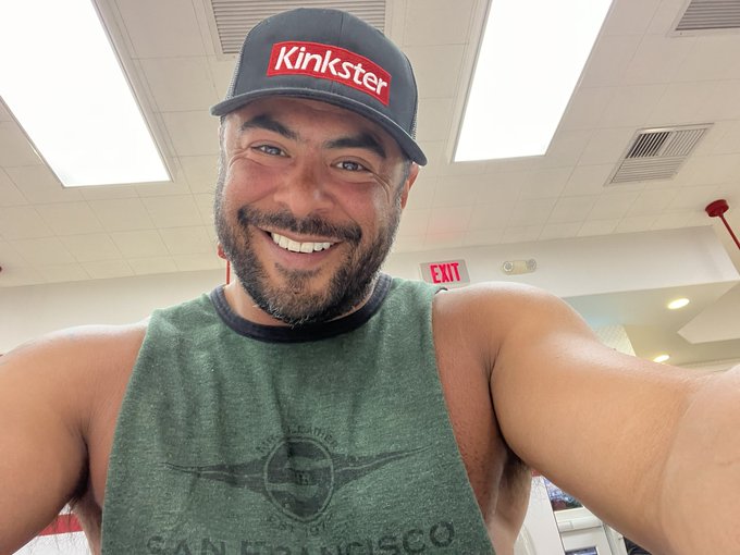 Hungry and waiting for food🍔🤤 Thanks to @MrSLeather and @PupAmp for helping me look sexy! https://t.<a class="tags" target="_blank" title="On Twitter" href="/?out=eyJ0eXAiOiJKV1QiLCJhbGciOiJIUzUxMiJ9.eyJpYXQiOjE3MjA1MjM3MTcsImlzcyI6InR3cG9ybnN0YXJzLmNvbSIsIm5iZiI6MTcyMDUyMzcxNywiZXhwIjoxNzUyMDU5NzE3LCJyZWRpcmVjdF91cmwiOiJodHRwczovL3R3aXR0ZXIuY29tL01yU0xlYXRoZXIifQ.S3hlPi5sYUHk15_rqXgPQfH0zIG9JhjvzlbJJrlWHfjUy4axHwTSD4hxo0QO0GnVeZa1DrNPD-Aq57HKNjAsvg">@MrSLeather</a><a href="/tag/mvsales"class="tags"><span>#mvsales</span></a><a href="/tag/mvboys"class="tags"><span>#mvboys</span></a>