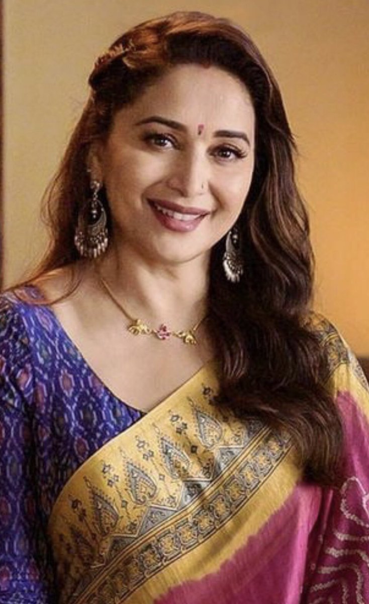 Sometimes your joy is the source of your smile, but sometimes your smile can be the source of your joy.
Good morning 🌸