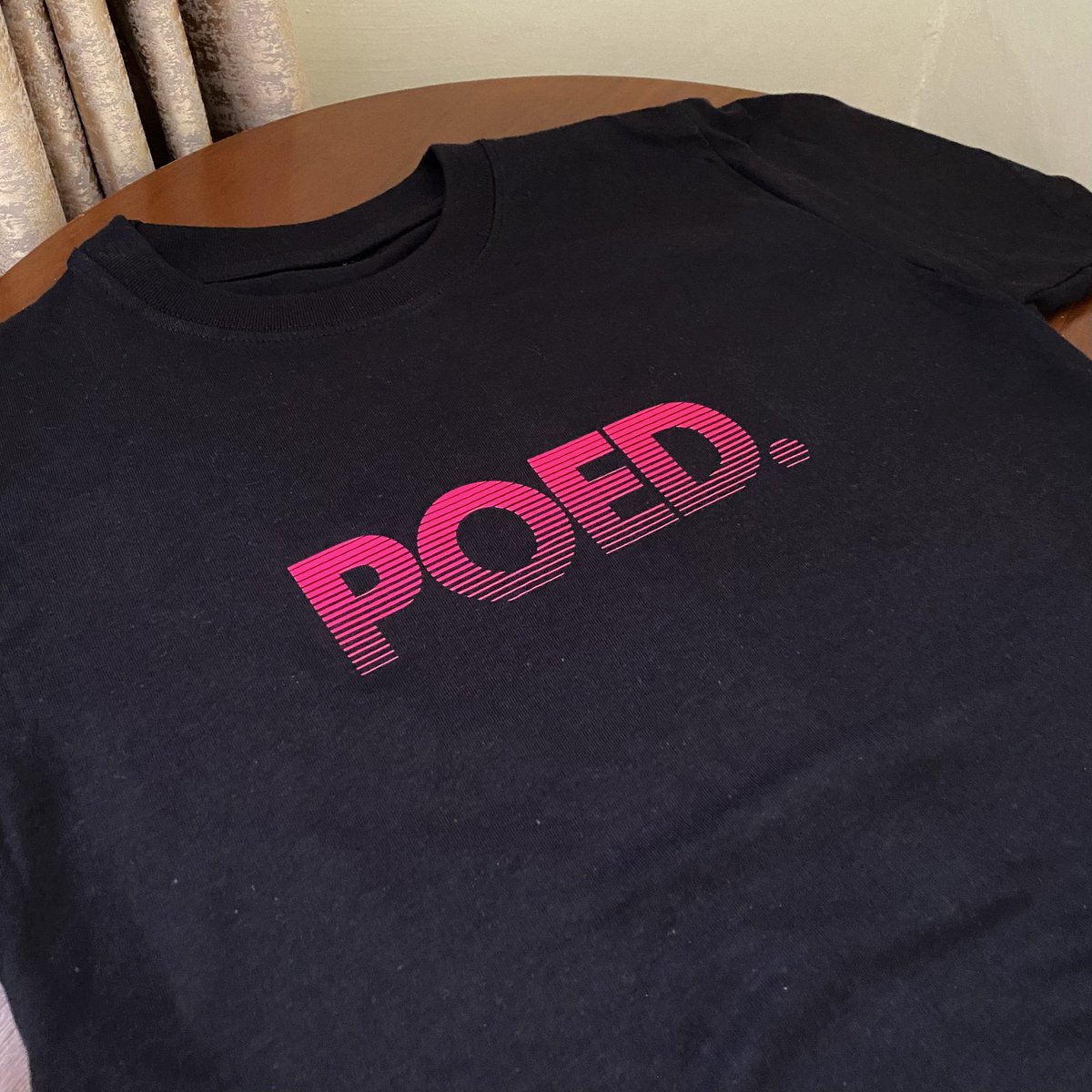 PoedTheBrand's tweet photo. Always look on the pink side of life. 

Black+Pink Poed Futura Tshirt.
Price: 1200ksh.

#pink #black #poedified https://t.co/j3Du0FbnBr