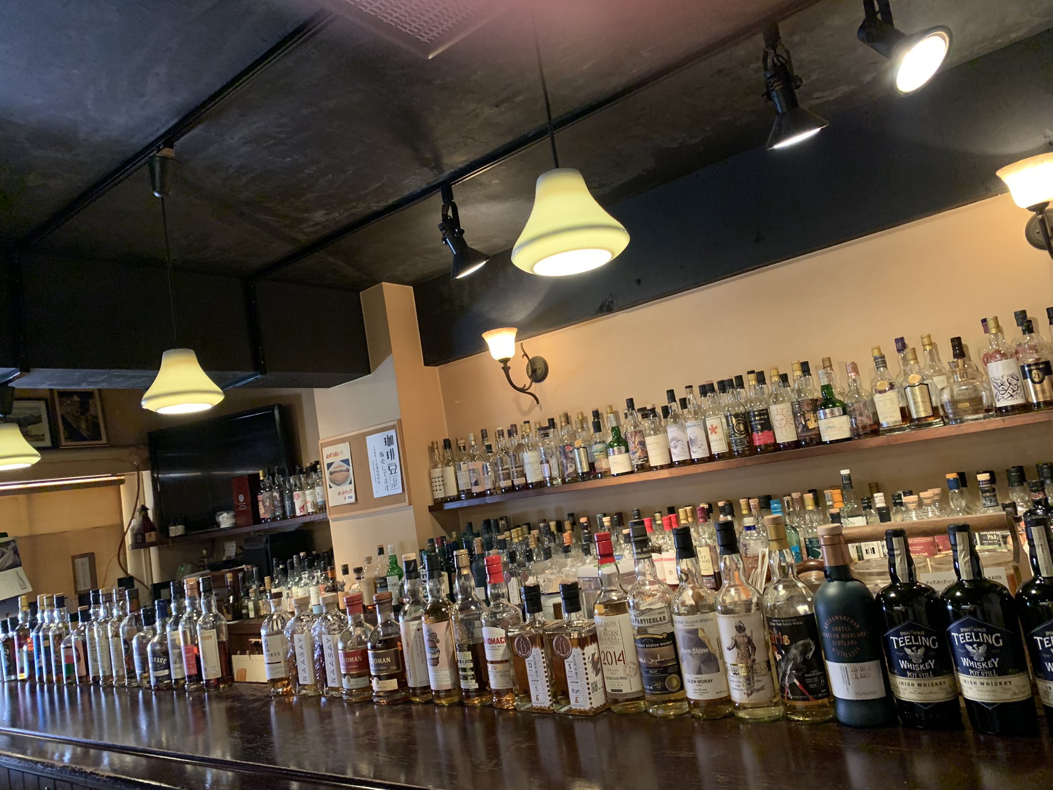 きょーこ J S Bar 昼からウイスキーの飲める店 池袋 J S Bar Coffee Cigarette 本日も元気に始まりました 好きなものが増えていく そんな楽しみがウイスキーにはありますね 本日も13時より 皆様のご来店お待ちしております T Co