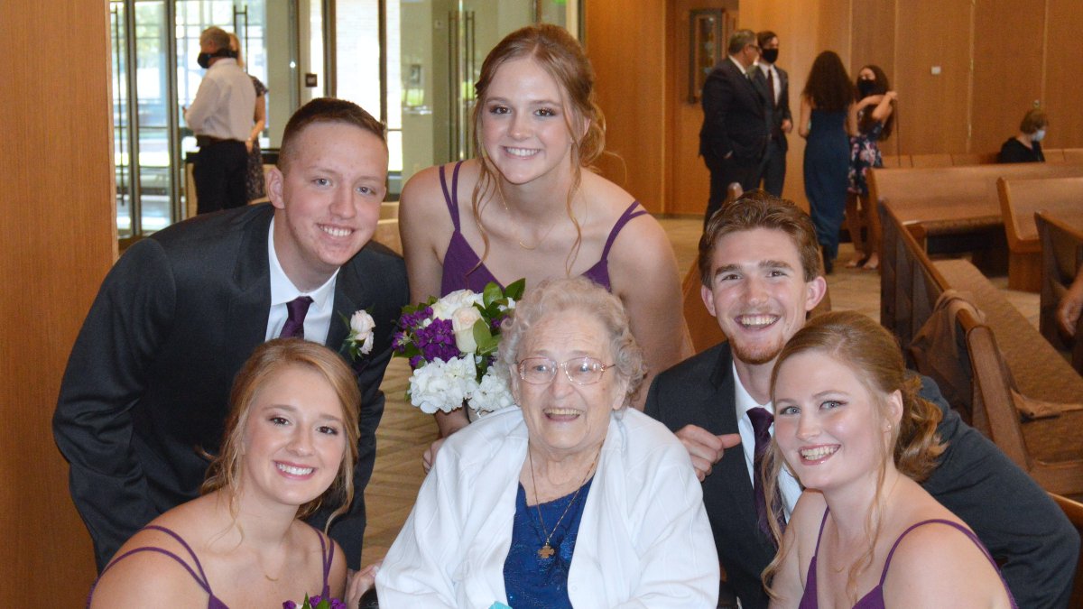 Detroit Catholic tweet media