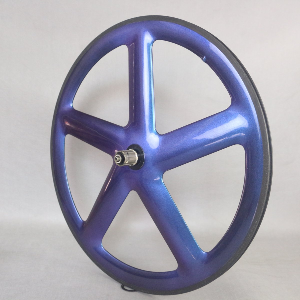 SeraphRose5's tweet photo. Carbon 3-spoke wheel and 5-spoke wheel
chameleon paint
rim brake for time trial triathlon #spokewheel #TTwheels #cabonwheels #3spokewheels #5spokewheels #rimbrakewheelset #wheelspoke #bikewheelset #bikewheels #bikewheel https://t.co/24I9JSVGU9