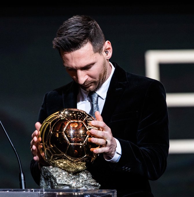 Happy birthday 35th Lionel Messi. The one and only best player of all the time. 