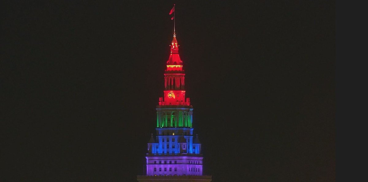 wkyc's tweet photo. Cleveland's Terminal Tower was lit up on Thursday night in support of #PrideMonth and to coincide with 3News' presentation of A Turning Point: Pride. You can watch the full show here: https://t.co/lFzctZm03i
#happypridemonth #pride2022 #ATurningPoint https://t.co/xDppUr2NpN