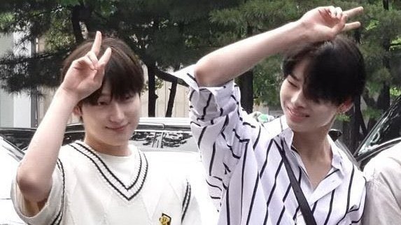 sunk1verse's tweet photo. Happy sunki day indeed 🥹 https://t.co/pIOyKnzuMN
