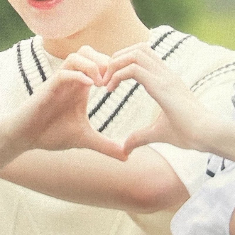 sunk1verse's tweet photo. Happy sunki day indeed 🥹 https://t.co/pIOyKnzuMN