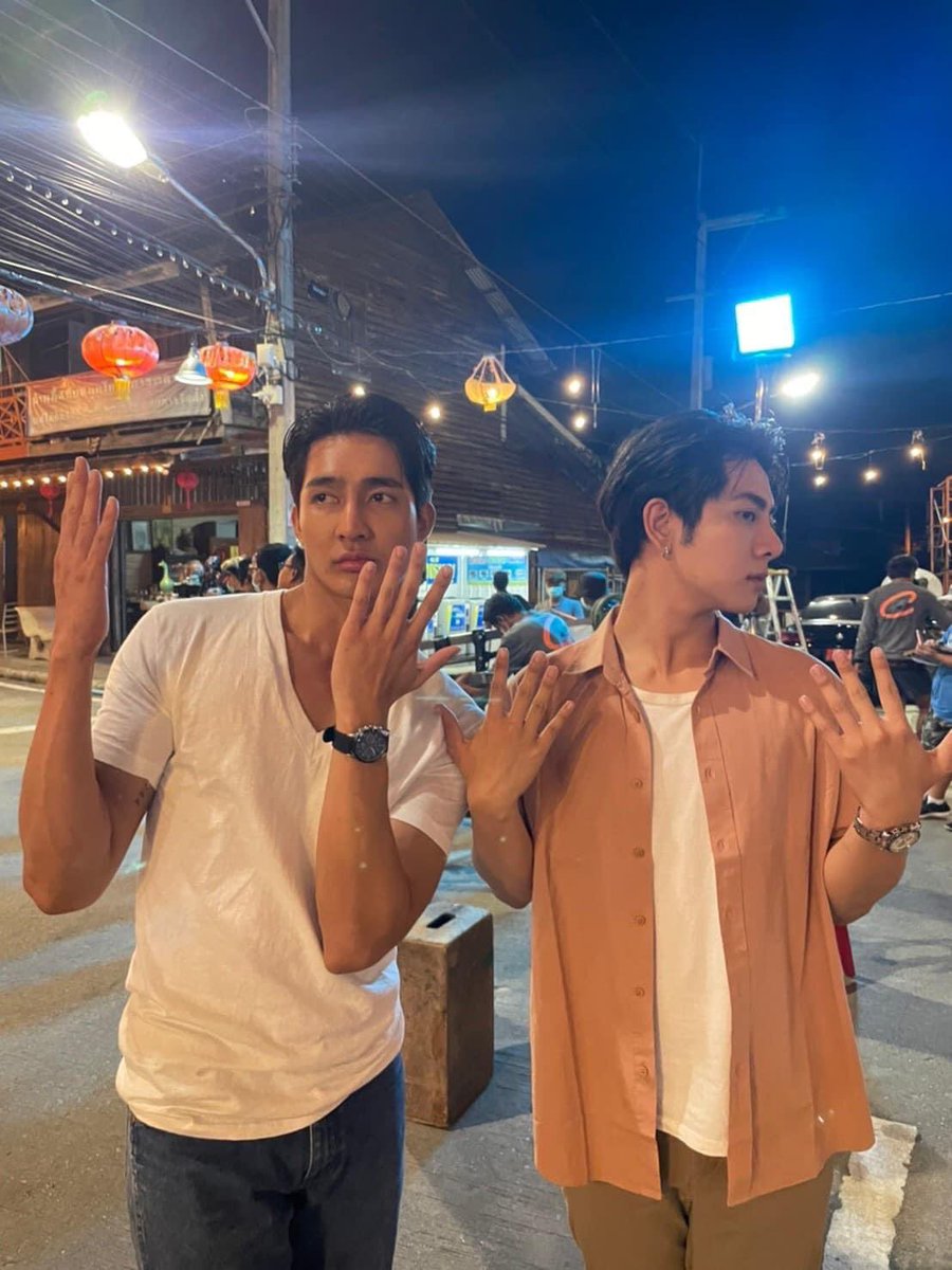 yuiiless's tweet photo. Finally Get well already @Earth_Pirapat @wixxiws #GetwellsoonEarthMix #เอิร์ทมิกซ์ https://t.co/85lX4DQSLx