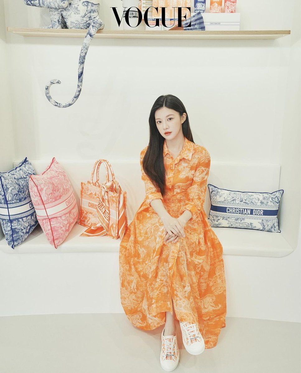foryounjung's tweet photo. go youn jung x christian dior for vogue korea https://t.co/u1h62H1NTu