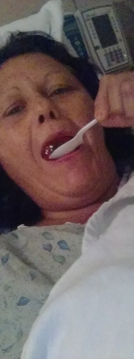 InvisibleNashun's tweet photo. Had my first bite of jello after my successful total knee replacement! It's gonna be on and popping from here! Get ready bitches!😭😭😭😭😭😭😭😭😭😭😭😆😆😆😆😆😆😆😆🌟🌟🌟🌟🌟 https://t.co/rcWt6LOYmt