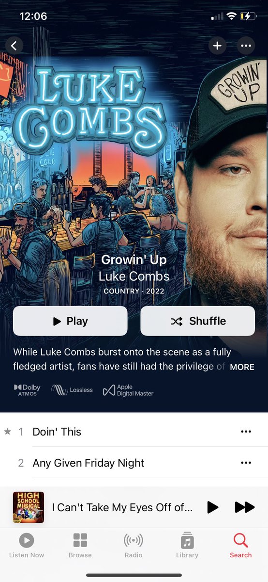 Lindsay19scott's tweet photo. Enjoying every second @lukecombs https://t.co/x8pbYc1D5H