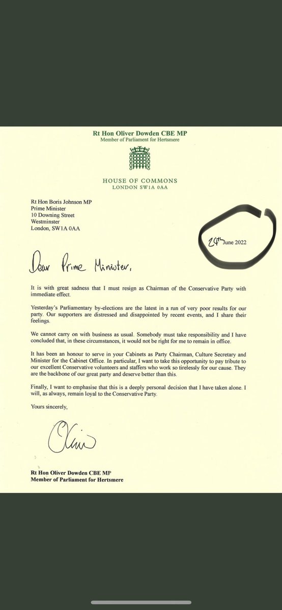 Lewis Goodall tweet media