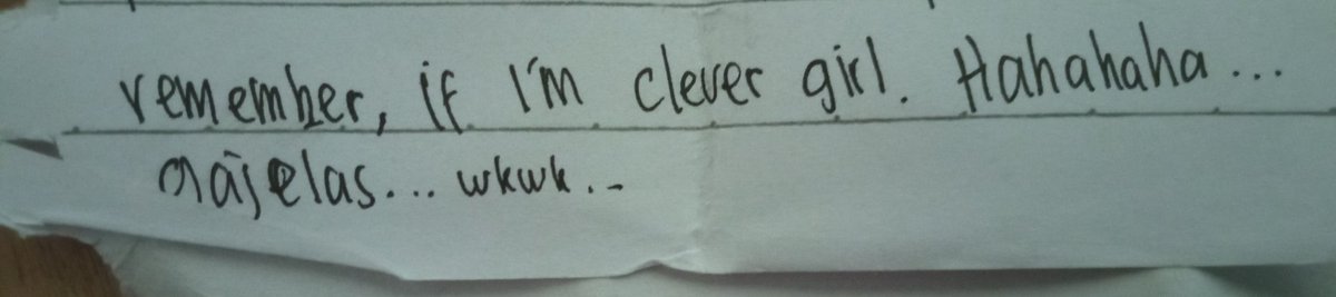 nyctophile_27's tweet photo. @galonberatt Ingat, kamu itu strong girl and clever girl❤ https://t.co/5ITdNvs8iQ