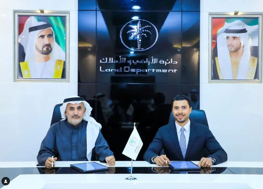 ceofamprop's tweet photo. I couldn't be more pleased to sign this agreement with the DLD @Land_Department to provide the most interactive private data for #dubairealestate and show investors at ease with all accurate and latest data on their chosen properties
visit: https://t.co/MlnRWvsQfy
@dxbinteract https://t.co/aK5OqkalJU