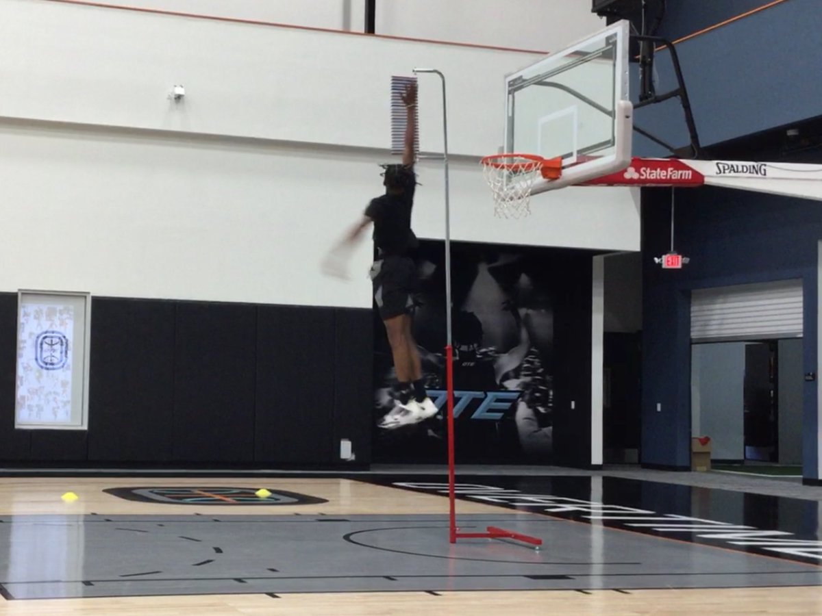 2023 Chosen_ram soars 11’ 10” in the air ⁦<a href="/OvertimeElite/">Overtime Elite</a>⁩ ⁦<a href="/overtime/">Overtime</a>⁩ 12’ 6” here he comes!  By GOD’s grace, we will see you Coaches in Kansas City if not before!  ⁦<a href="/TheCircuit/">The Circuit</a>⁩ ⁦<a href="/SLAM_HS/">SLAM HS Hoops</a>⁩ ⁦<a href="/Ballislife/">Ballislife.com</a>⁩ ⁦⁦<a href="/247Sports/">247Sports</a>⁩ ⁦<a href="/AdamFinkelstein/">Adam Finkelstein</a>⁩