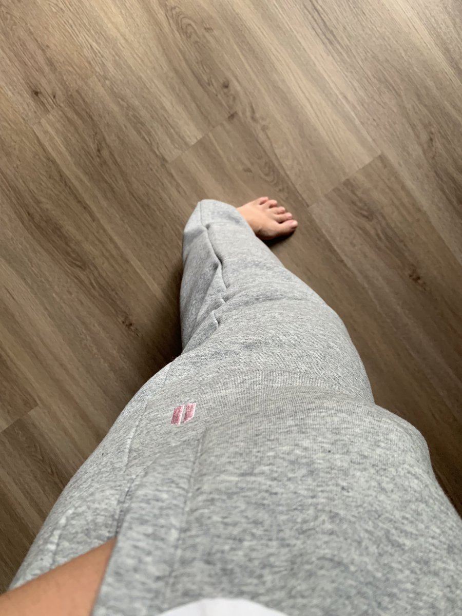 ChongSuiling's tweet photo. @Starlit_Lauren I just got mine and they are sooo freaking comfortable!!! https://t.co/cvQHv1VbSf