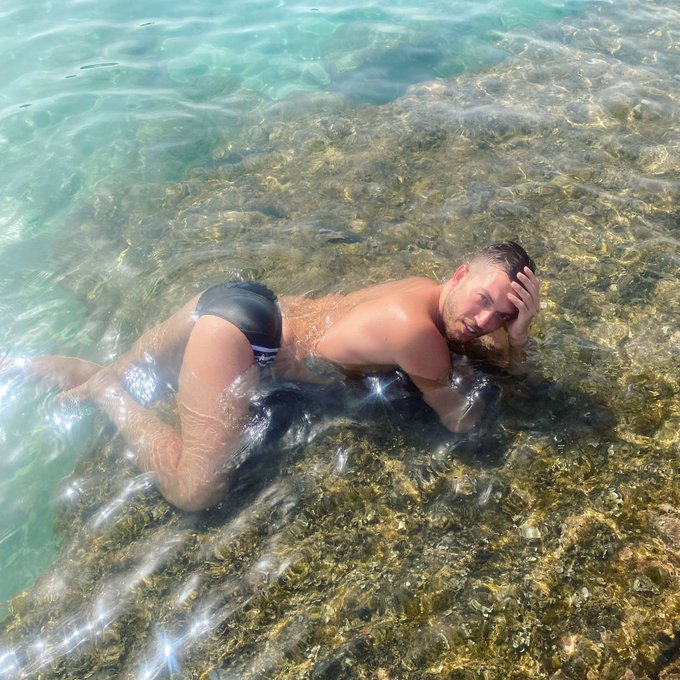 Italy vacation

#homiday #ass #gay https://t.co/AFmNHAEB27