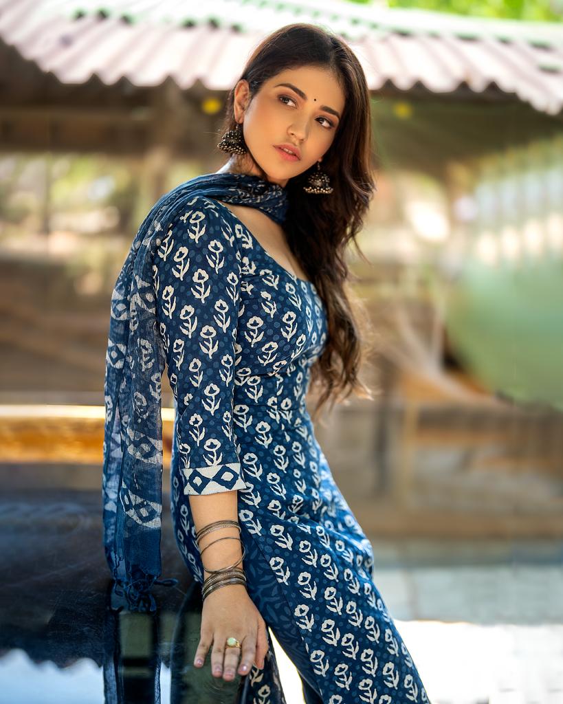 MoviegoerMovie's tweet photo. Beautiful @ItsJawalkar aces Elegance in girl next door look 

#PriyankaJawalkar @thanga18 @teamaimpr https://t.co/rdl1juUhS1