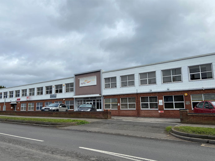 For Sale / To Let: New industrial space

We're pleased to bring to market this substantial property on Garretts Green Lane, Birmingham.

More info: bit.ly/3zXFj0p

ℹ️ Contact Kenny Allan kallan@kwboffice.com / 0121 233 2330 <a href="/kgakenny/">Kenny Allan</a> 

#birmingham #logisitcs #property