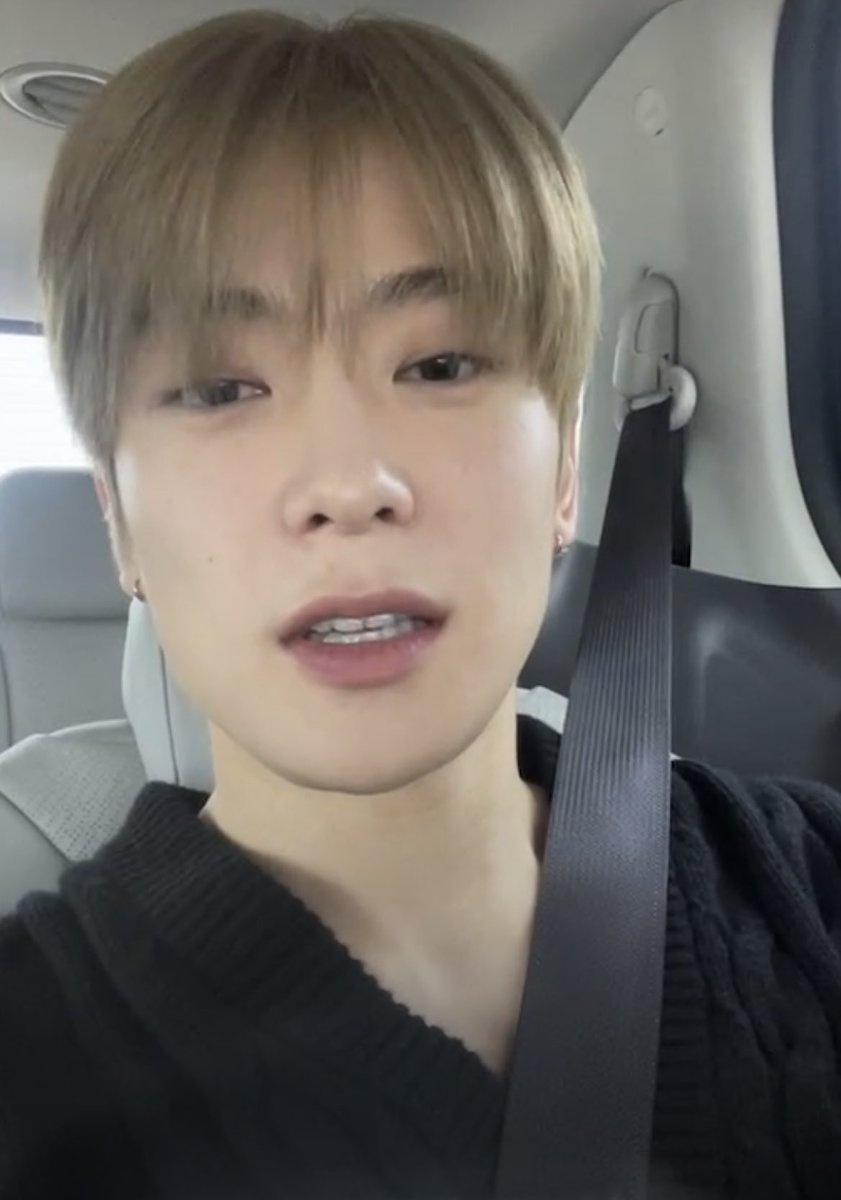 jhyunfolder's tweet photo. JAEHYUN’S NEW HAIR https://t.co/DLoVzifdwP