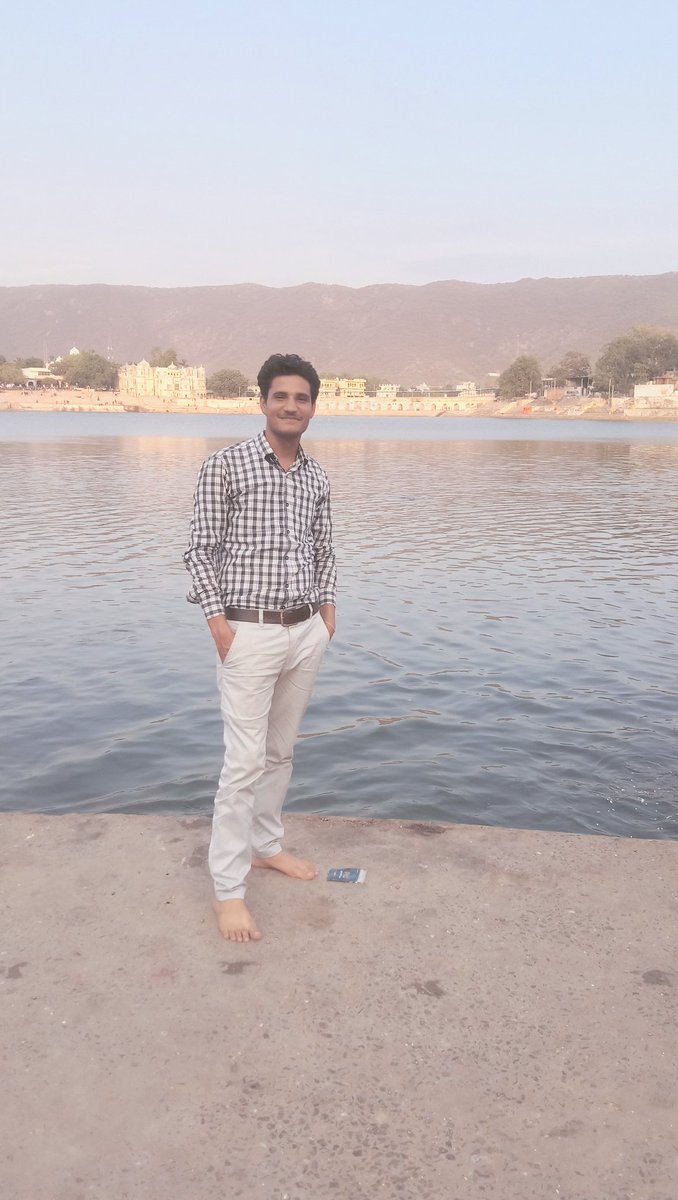 mishrijorwal's tweet photo. Pushkar ghat, Ajmer https://t.co/W7w2dQ9fge