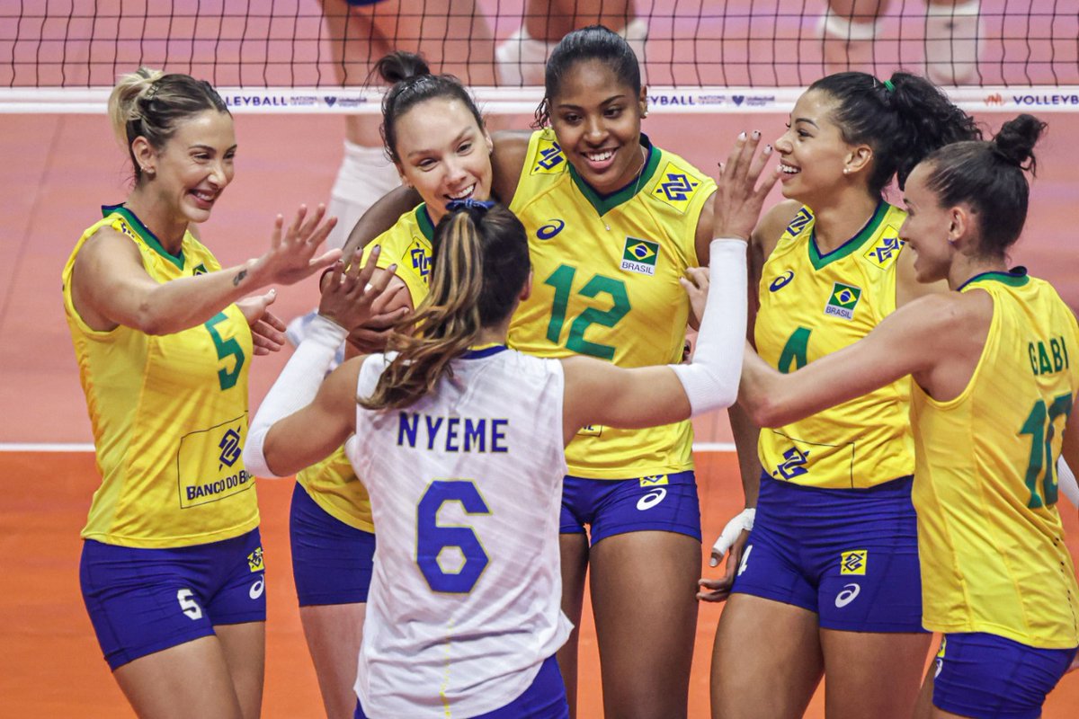volei's tweet photo. #voleibrasil #vôlei #BancoDoBrasil #tamojuntonessegame #PraTudoQueVocêImaginar #mikasabrasil #voleiagentetorcejuntos #VNL #LigaDasNações #seturdf https://t.co/FRNu4ksH7L