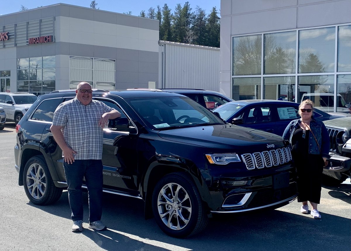 TowneChrysler's tweet photo. Lori has a new 2021 Jeep Grand Cherokee Limited. Thanks for choosing Towne Chrysler and enjoy your new ride! #Miramichi #Jeep @JeepCanada https://t.co/osRlcHOdjD