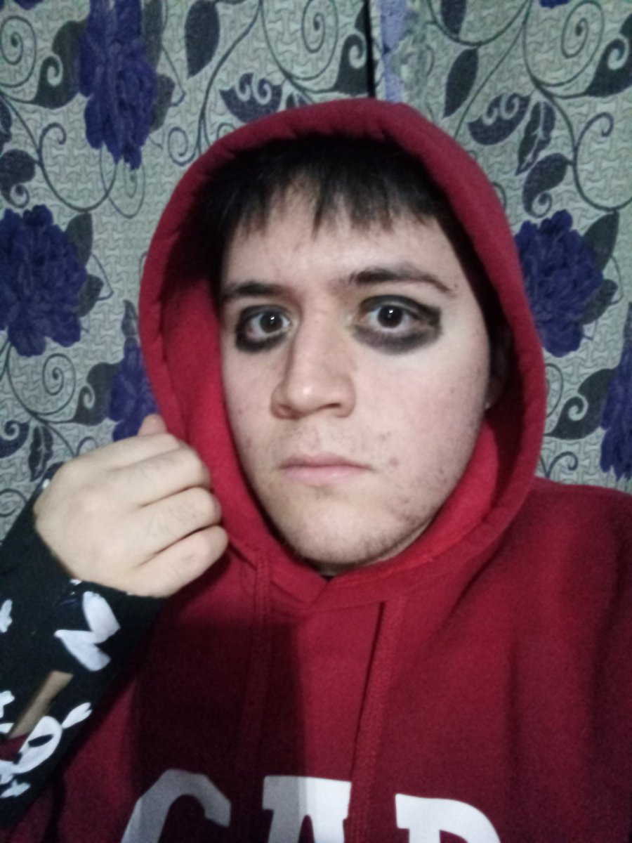EspejoRiquelme's tweet photo. Jesus of Suburbia #BastiánAlonso #LinguiniNohara #JesusofSuburbia #GreenDay #americanidiot #iamemo #emos #Chile https://t.co/MAgFCQacRp