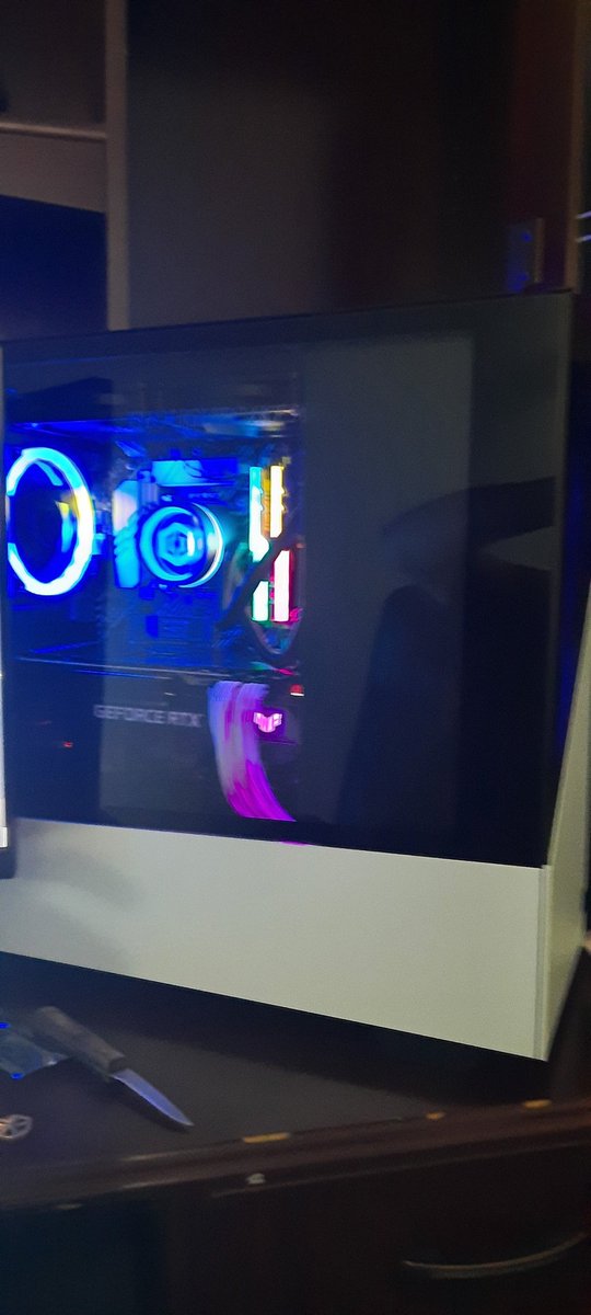 ThoughtCake508's tweet photo. 1st ever pc i7 11700k and 3070ti just to play Rocket league lol. 1st time hitting Dimond  can't wait to start streaming on twitch soon!!!! https://t.co/0cX7mO8GuU