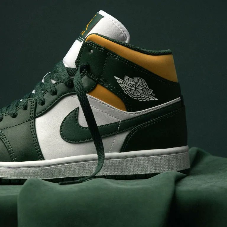 JustFreshKicks's tweet photo. Restocked via Nike US
Air Jordan 1 Mid 'Sonics'
=> https://t.co/CwyY5Qsw7L https://t.co/uH2MSqGSLb