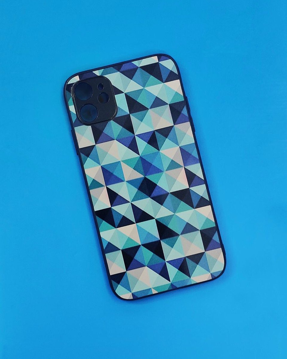 inkmesilly_in's tweet photo. Pretty Patterns💙

Take a look at our wide Soft Cases collection on our website.

The link is in the bio.

#inkmesilly #india #pattern #geometric #website #onlineshop https://t.co/JS4QLyux6Z
