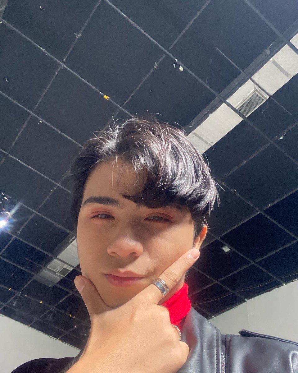 scsentertain's tweet photo. #Dearyl #Dearyl_Nevel
#NEVEL Number One (Remix) out ,Please Share,Like, and comment 😍 https://t.co/5Qp5KNGzfh
@official_nevel
#LIVEN #nevelnumberoneremix #nevelnumberone #ipop #boygroupindonesia #idol #inapop https://t.co/cA4W5zz3Ta