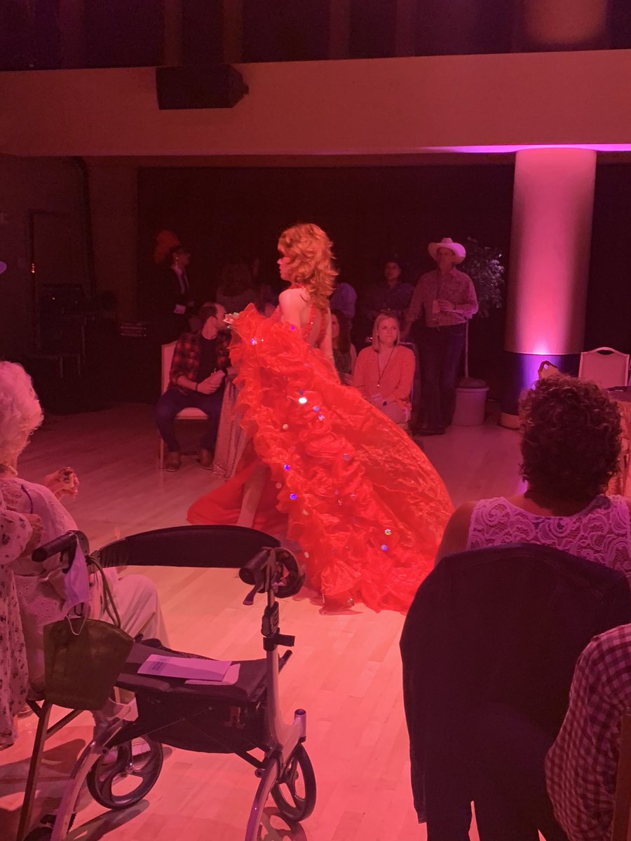 Lacey M Huszcza tweet media