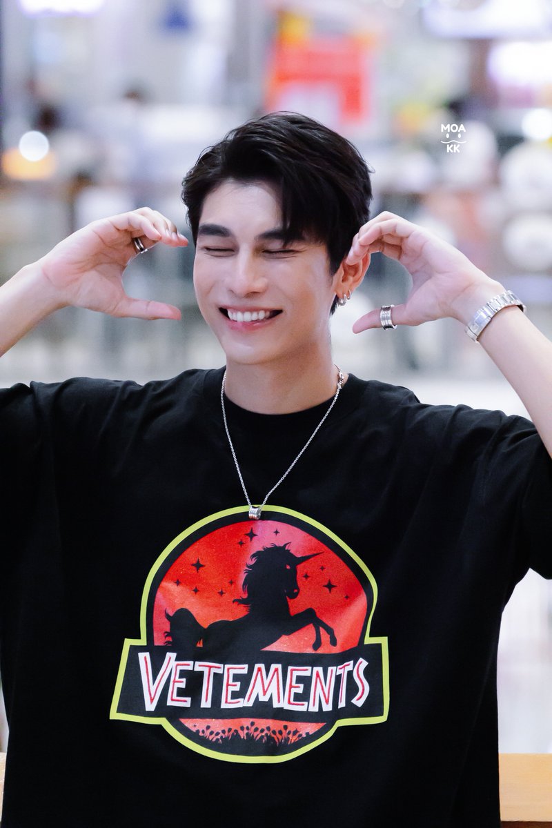 MOA_KK's tweet photo. Good Mewning💕

คิดถึงพี่มิวอีกแล้ว🤏🏻😊

@MSuppasit 
#MewSupppasit 
#มิวศุภศิษฏ์ https://t.co/iBNK3oW5CE