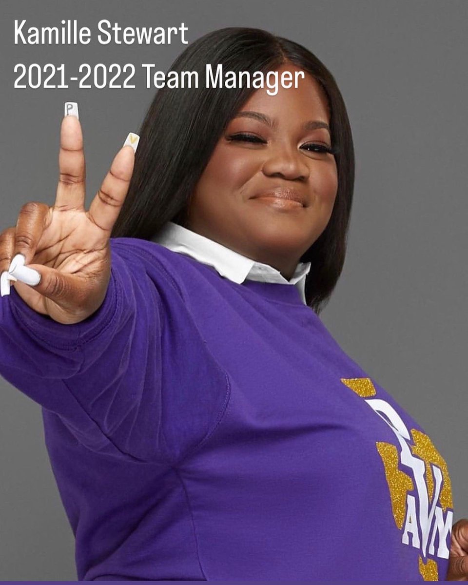 HaisDance_Cheer's tweet photo. Congratulations to the 2021-2022 HAIS Phoenix Team Manager and cheerleaders on graduating! https://t.co/ysDbQJ111E