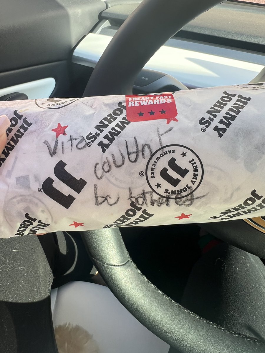 heyheyheymann's tweet photo. @jimmyjohns do better. I had a sick dog on my lap and it was 113 degrees in AZ &amp; I’m pretty sure you don’t allow dogs in the restaurant. So I ordered curbside and got this: https://t.co/RYjMP3477A