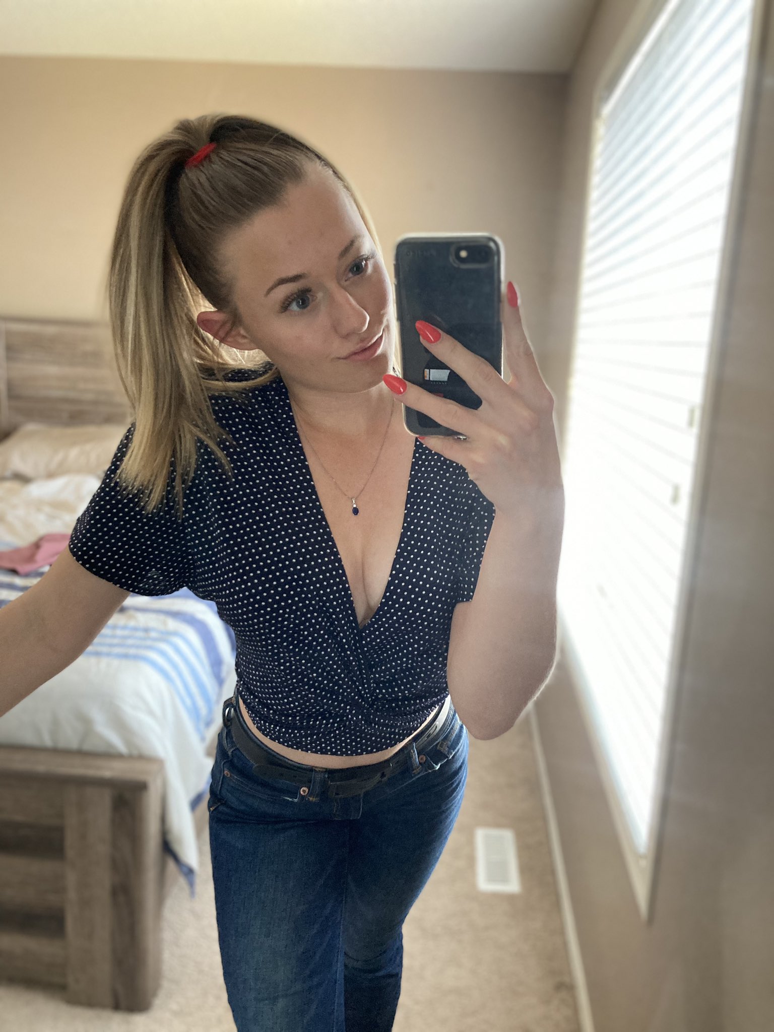 TW Pornstars - 3 pic. Mirror Ladies. Twitter. Our new friend @t4rlady