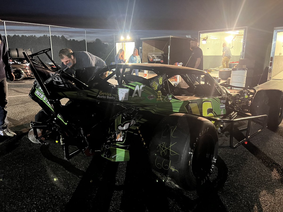 DylanKopec's tweet photo. Back from the dead
Ready to get back after it tomorrow ๐ช๐ผ
Busted our butts all week long !
@StaffordSpeedwy
#CKR #SKmod #JustLikeNew https://t.co/58yOqbdH3N